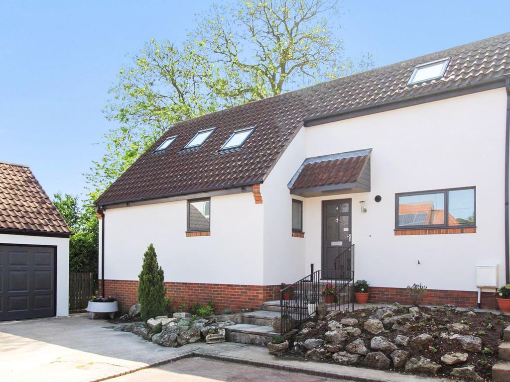 4 bed detached house for sale in Bramble Garth, Walkington, Beverley