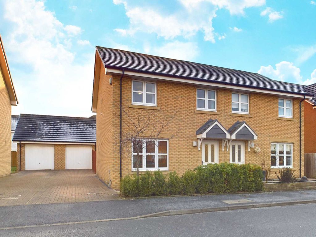 3 bed semidetached house for sale in Willowburn Avenue, Motherwell ML1