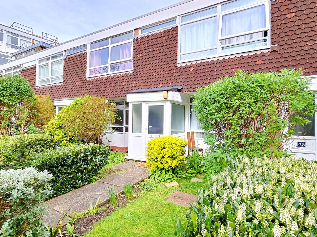 2 bed terraced house for sale in Hillview Court, Hillview Road, Woking