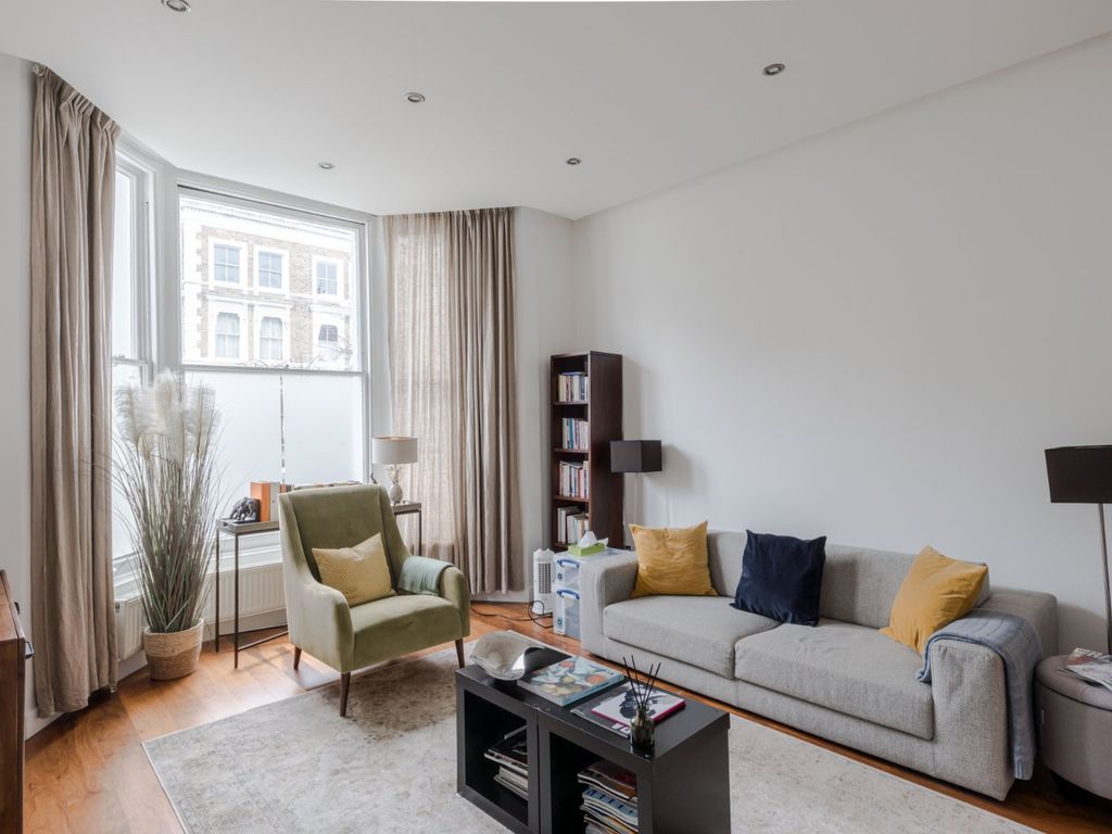 1 bed flat for sale in Leamington Road Villas, London W11, £775,000
