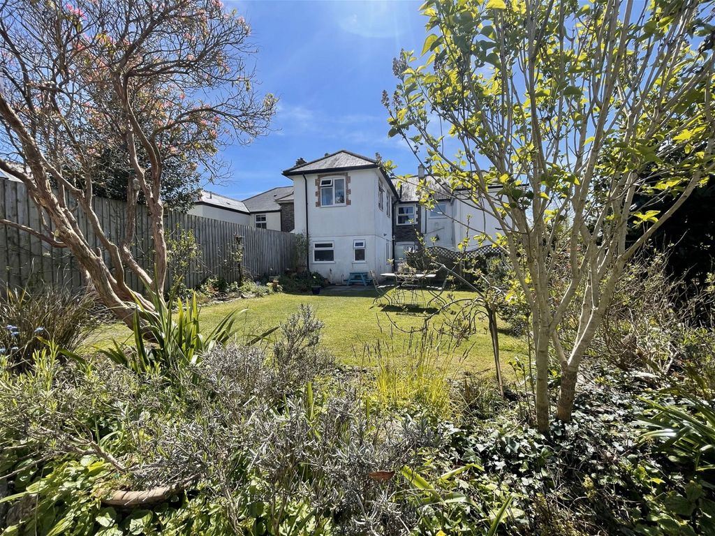 3 bed terraced house for sale in Crapstone, Yelverton PL20, £475,000