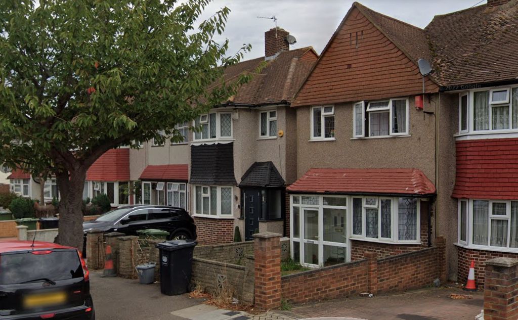 3 bed terraced house for sale in Longhill Road, London SE6 Zoopla