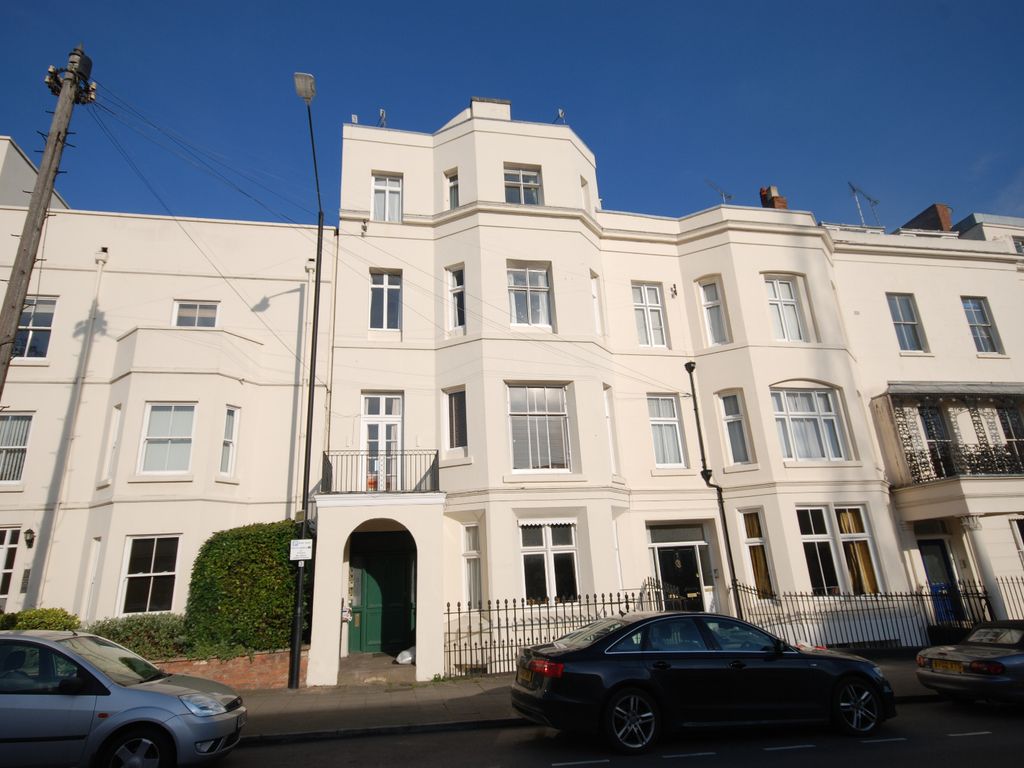 1 bed flat to rent in Dale Street, Leamington Spa CV32, £995 pcm Zoopla