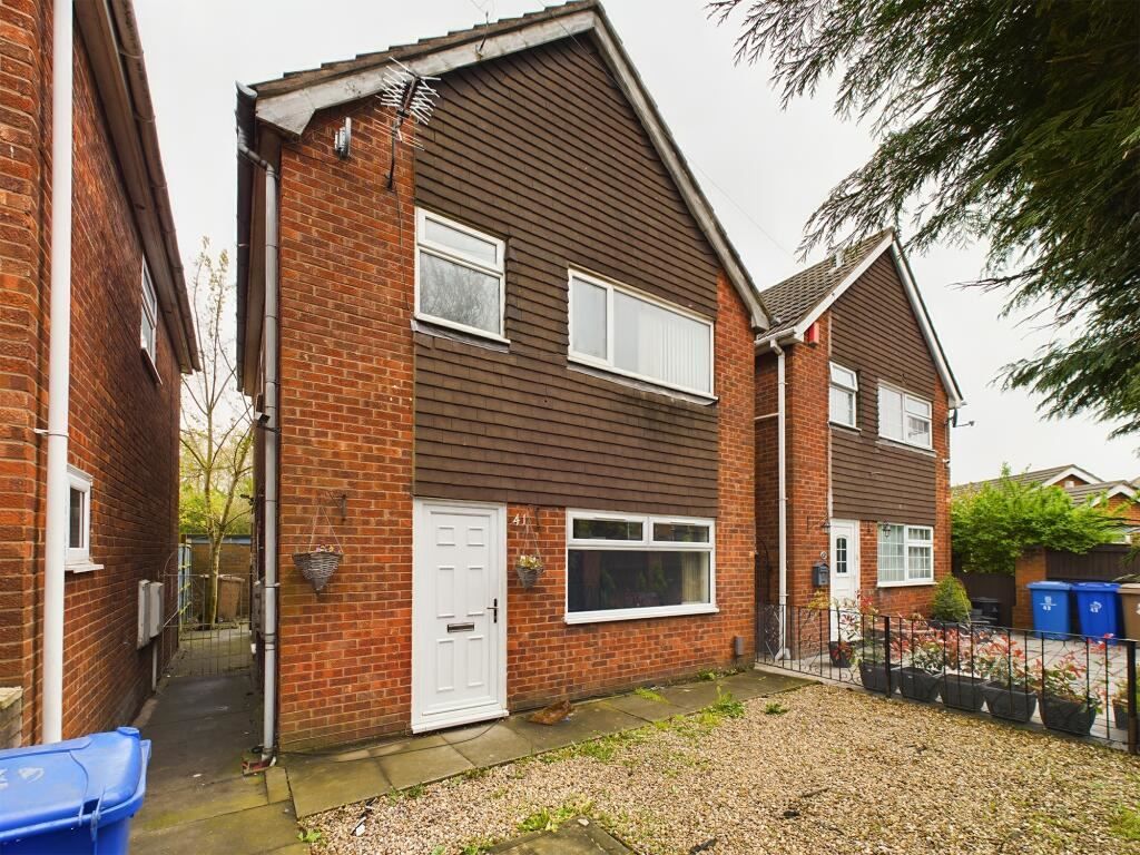 3 bed detached house for sale in Werrington Road, Bucknall, StokeOn