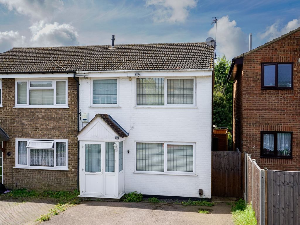 Milton Dene, Hemel Hempstead, Hertfordshire HP2  