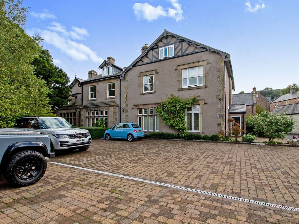 2 bed flat for sale in Macclesfield Road, Buxton SK17 Zoopla