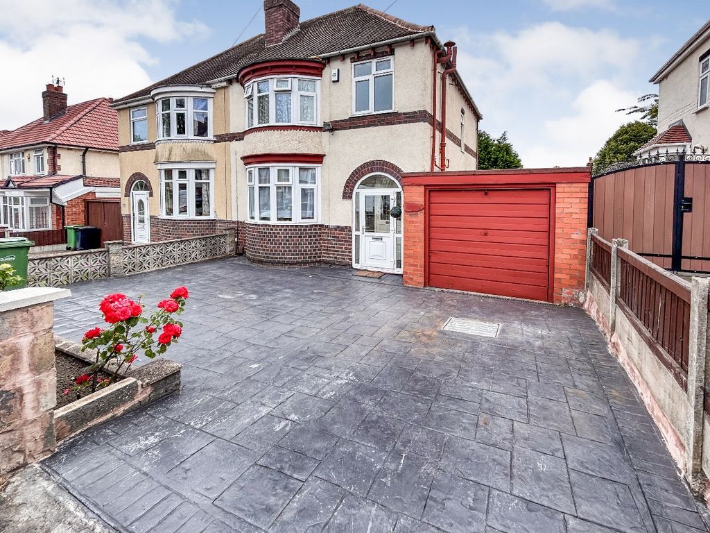 3 bed semidetached house to rent in The Parade, Dudley DY1 Zoopla
