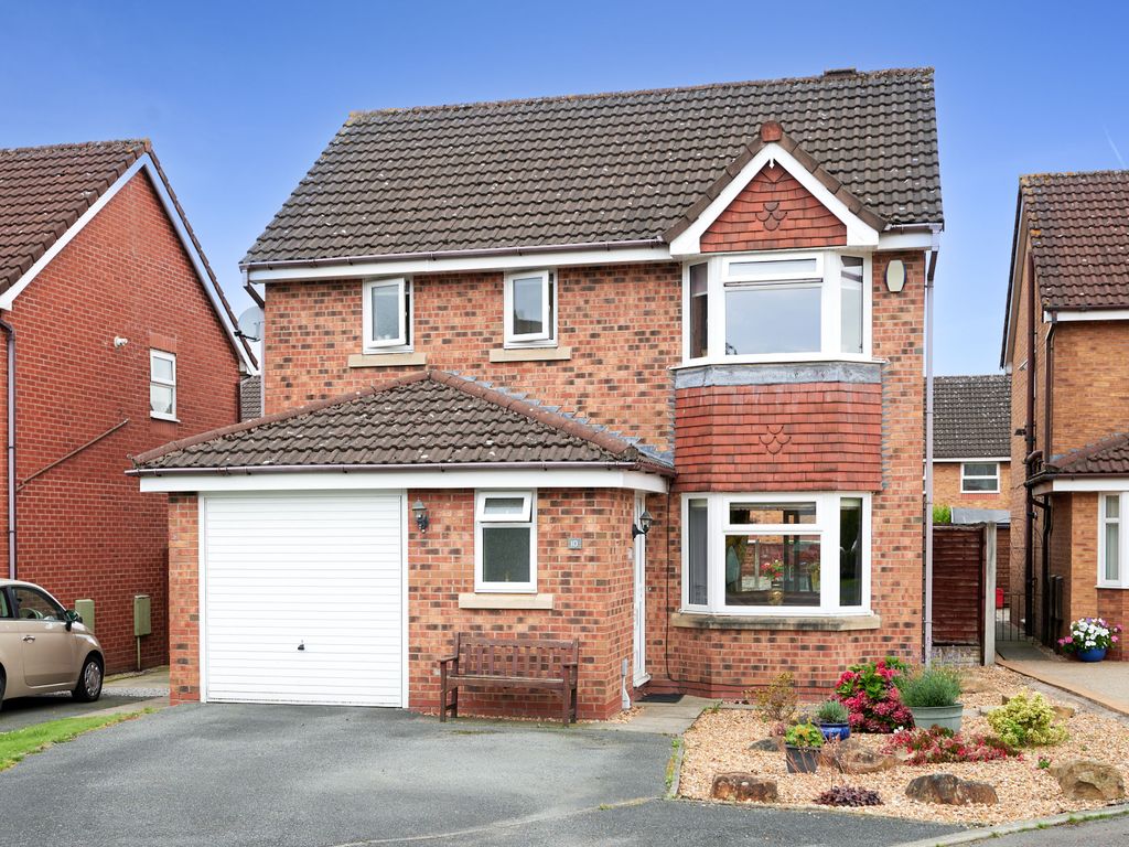 3 bed detached house for sale in Jeffrey Hill Close, Grimsargh, Preston