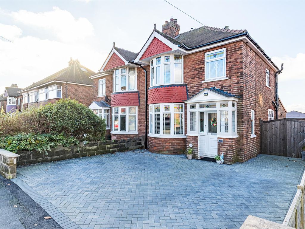 3 bed semidetached house for sale in Glover Road, Scunthorpe DN17, £