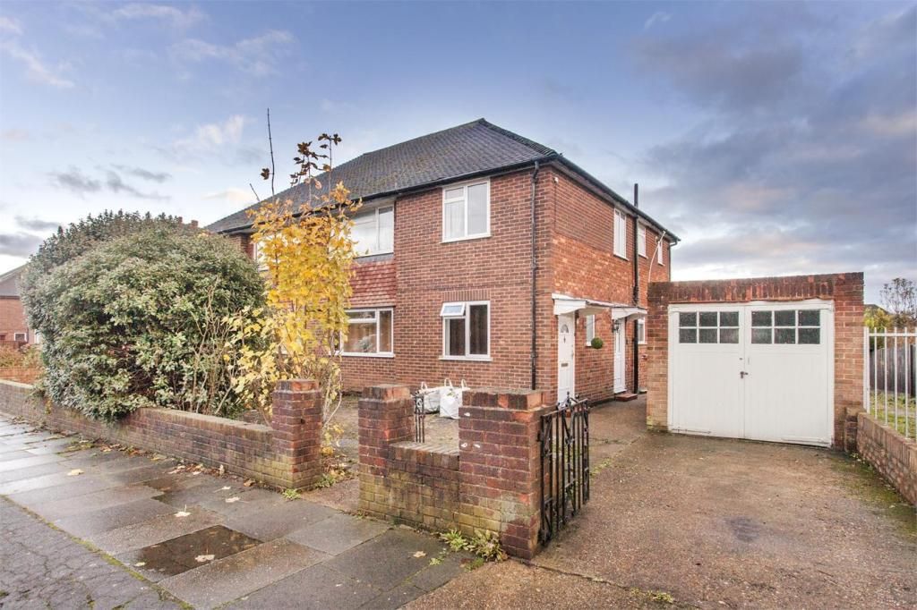 2 bed for sale in West Mead, Ruislip Manor, Ruislip HA4 Zoopla