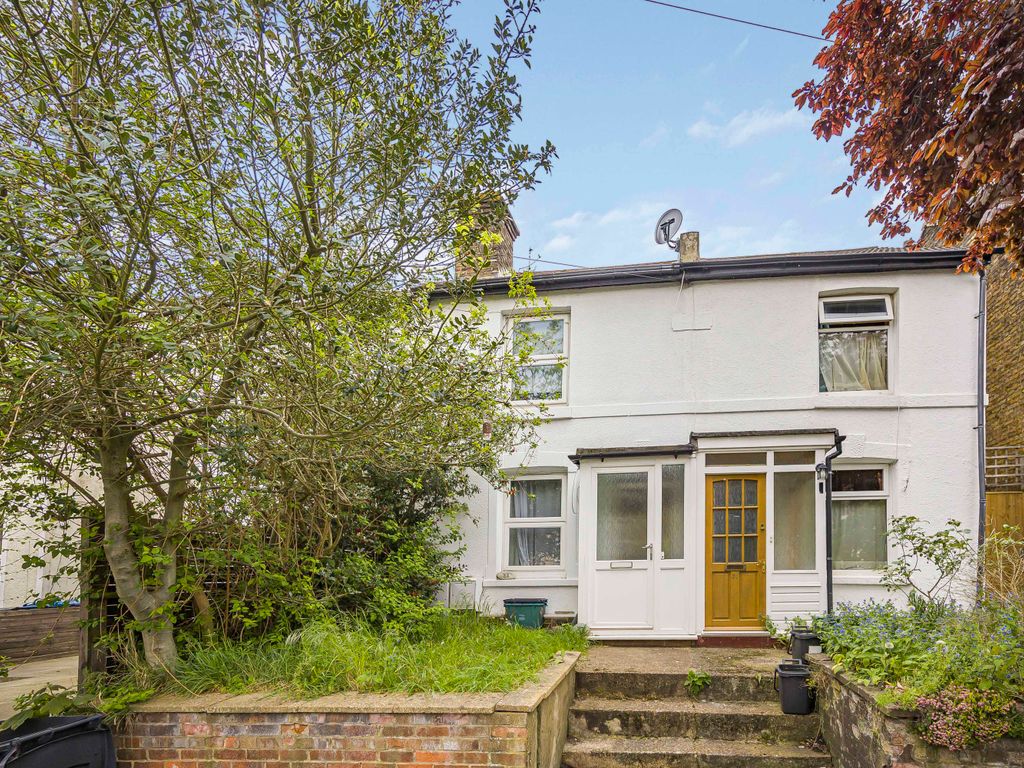 2 bed terraced house for sale in Chelsham Road, South Croydon CR2, £