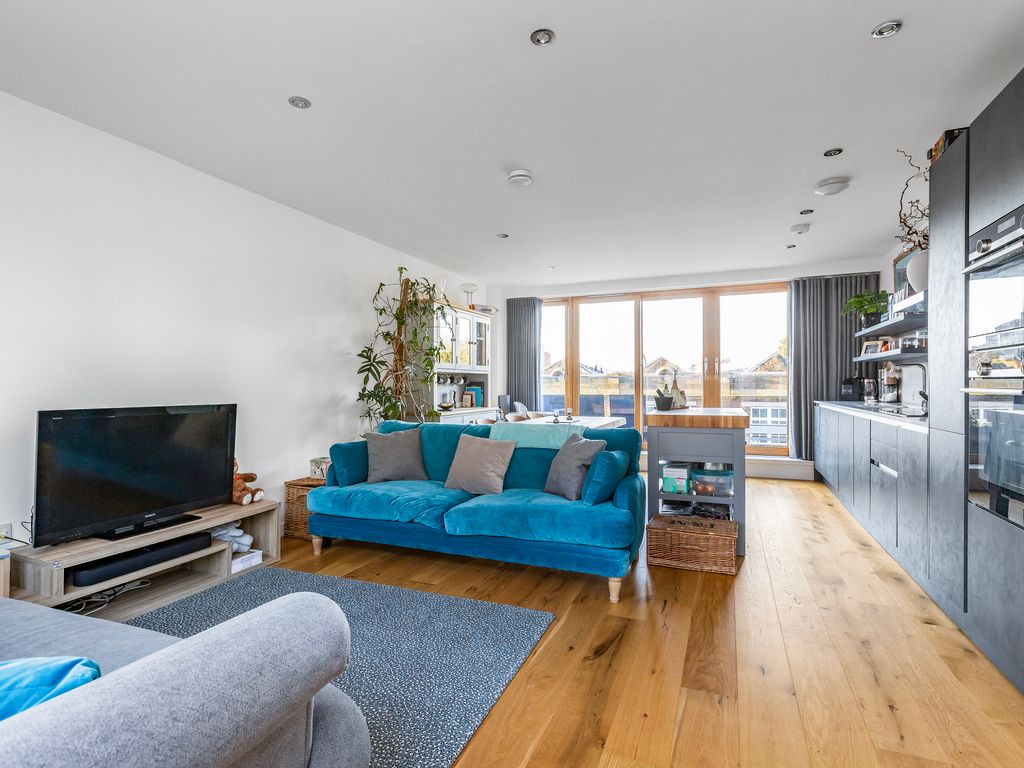 5 bed property for sale in 4 Hughes Close, Canonmills, Edinburgh EH7, £