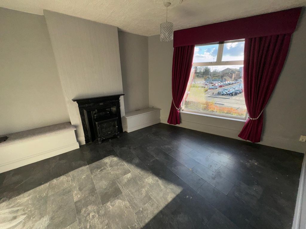 1 bed flat to rent in Comberton Road, Kidderminster DY10, £750 pcm Zoopla