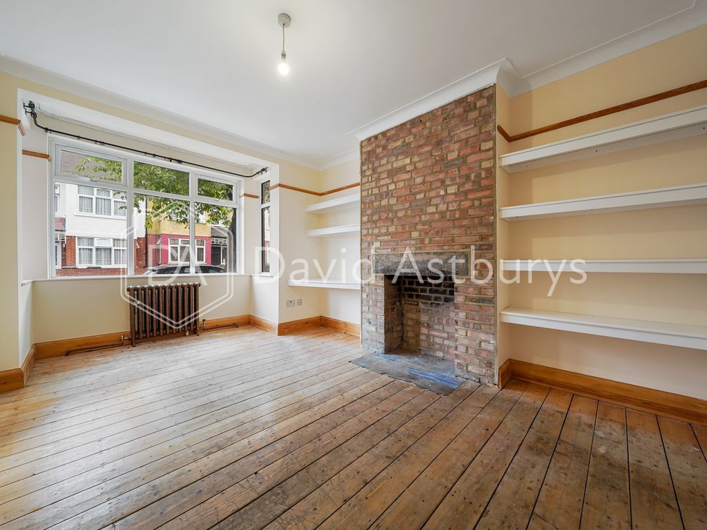 3 bed terraced house to rent in Sherringham Avenue, Tottenham, London