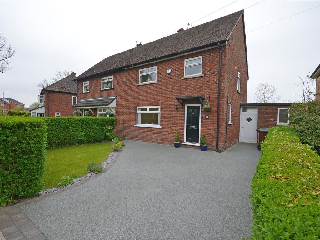 3 bed semidetached house for sale in Rose Hill Road, AshtonUnderLyne