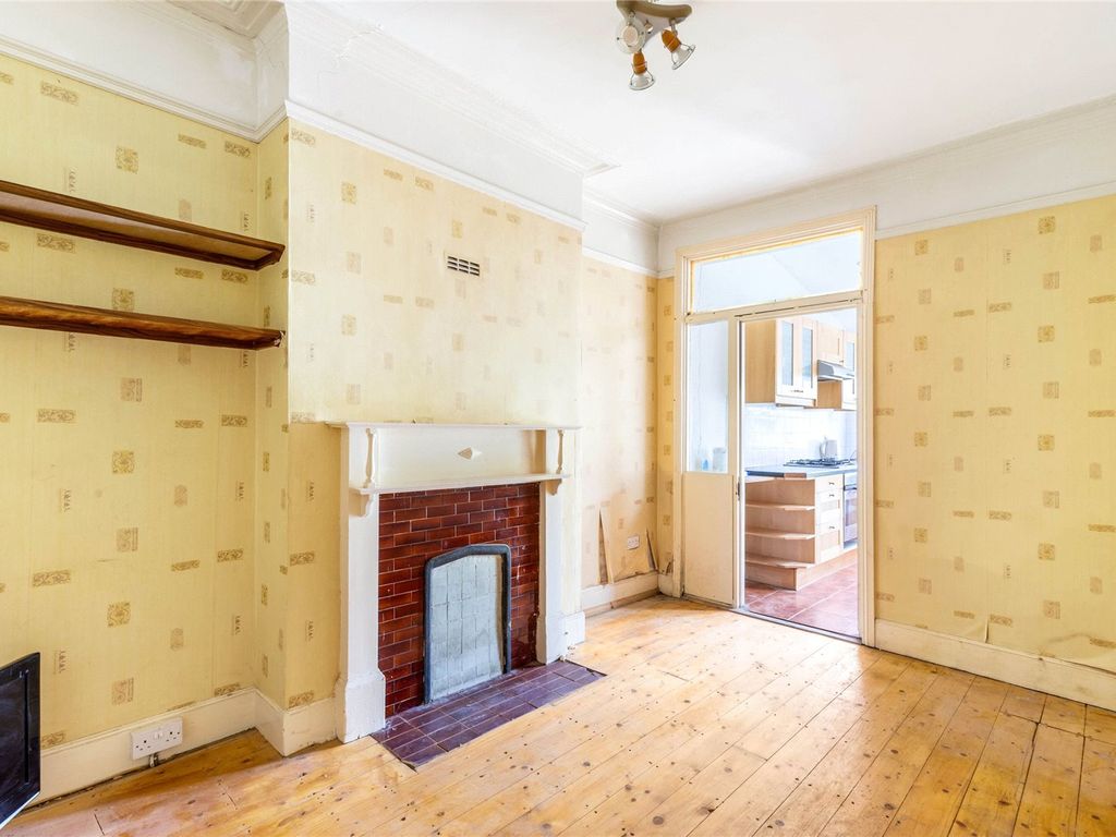 3 bed property for sale in Park Avenue, Mitcham CR4 Zoopla