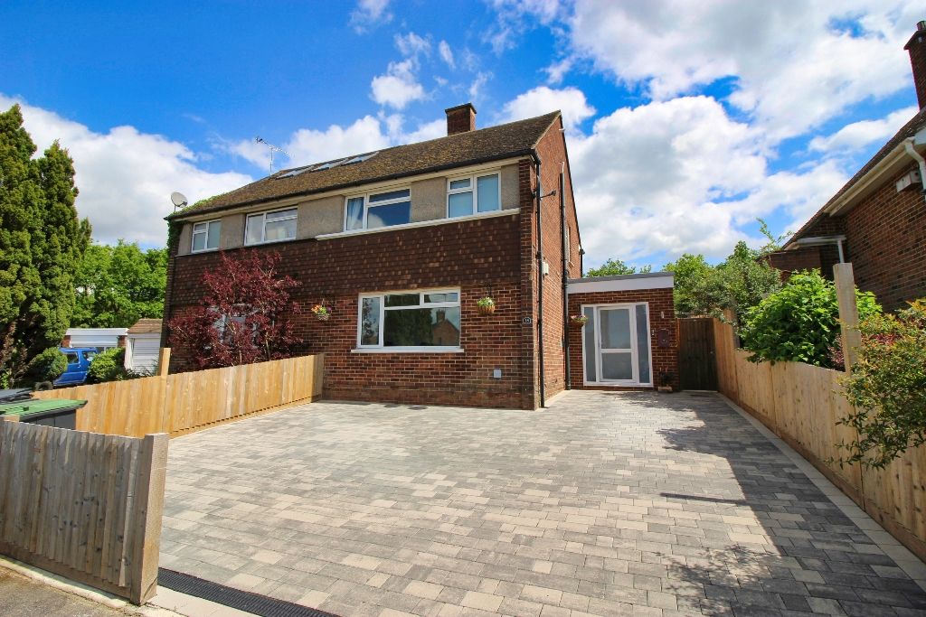 3 bed semidetached house for sale in Hall, Borough Green TN15