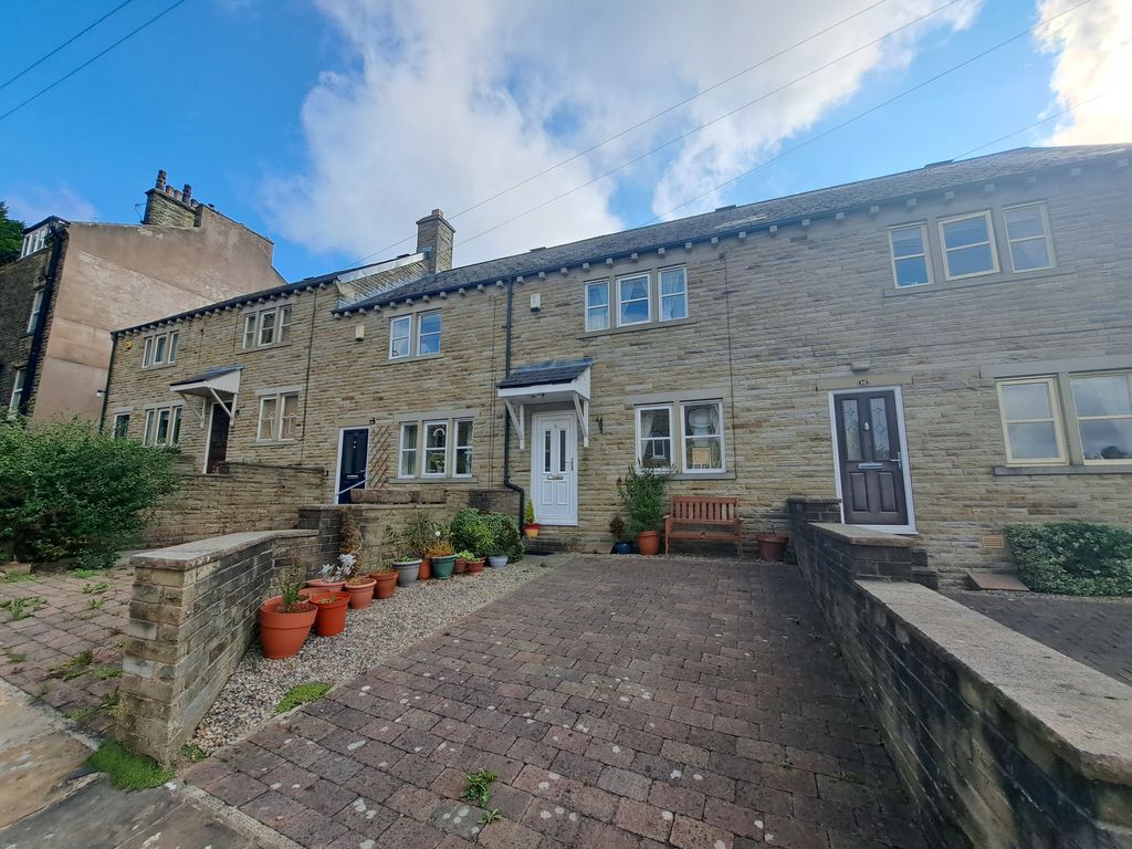 Woodville Place, Heaton, Bradford BD9  