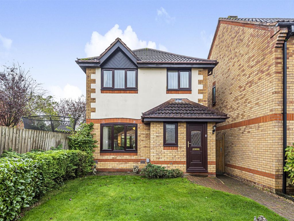 3 bed property for sale in Pennine Court, Daventry NN11 Zoopla