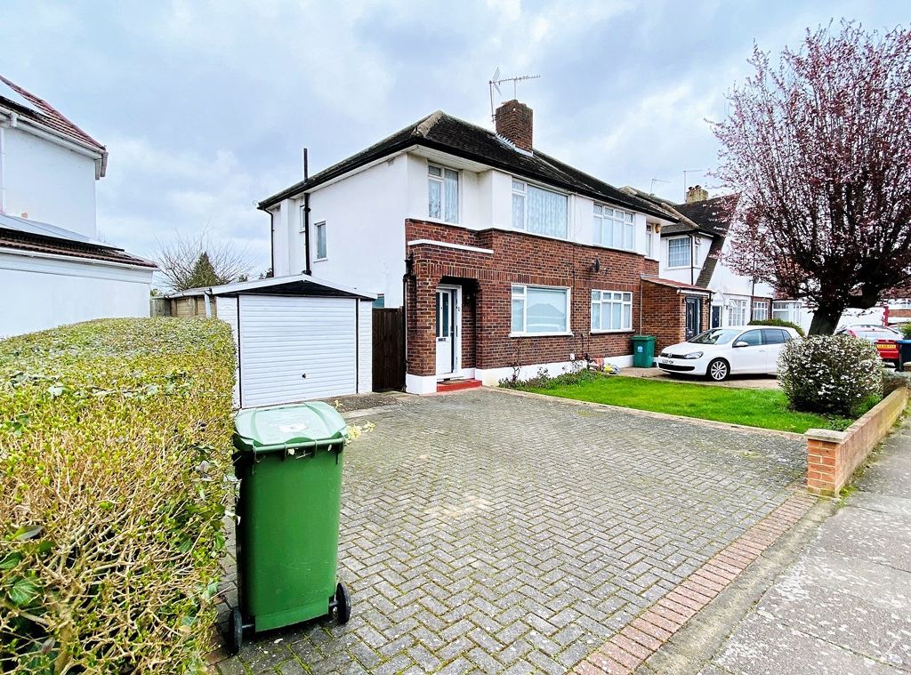 3 bed semidetached house to rent in Bush Hill Road, Harrow HA3 Zoopla