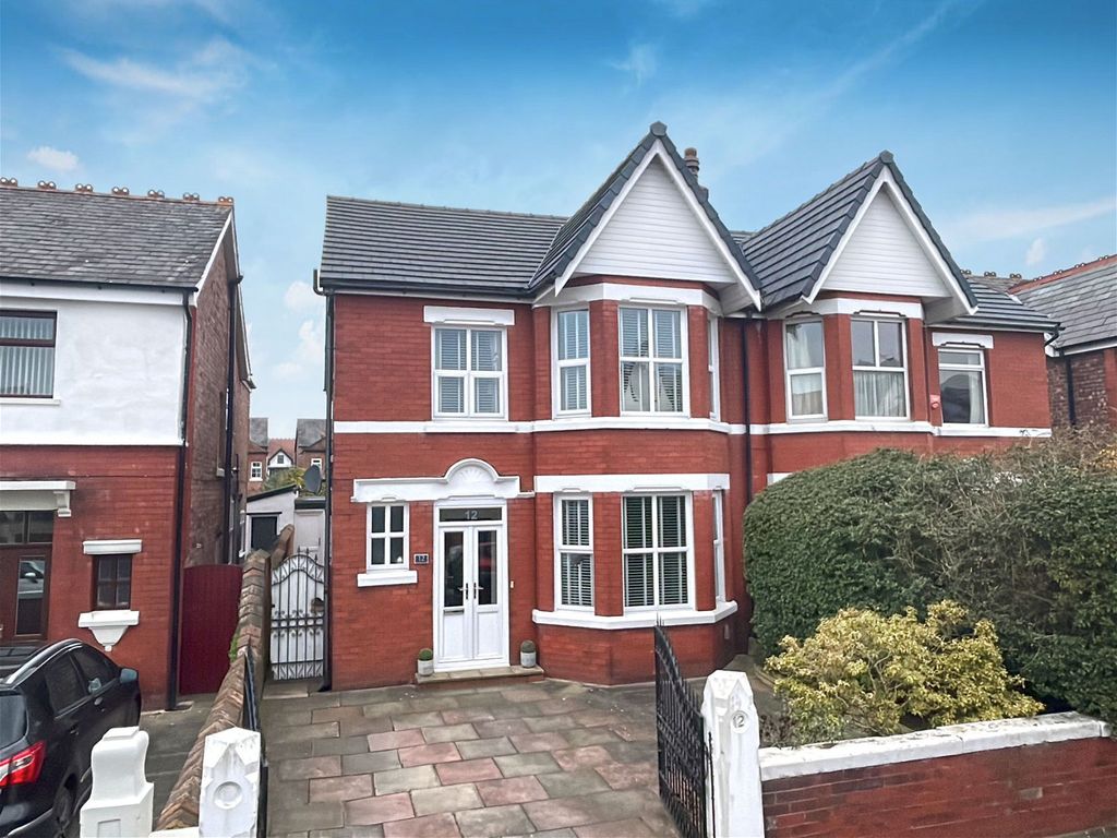 4 bed semidetached house for sale in Bengarth Road, Southport PR9, £