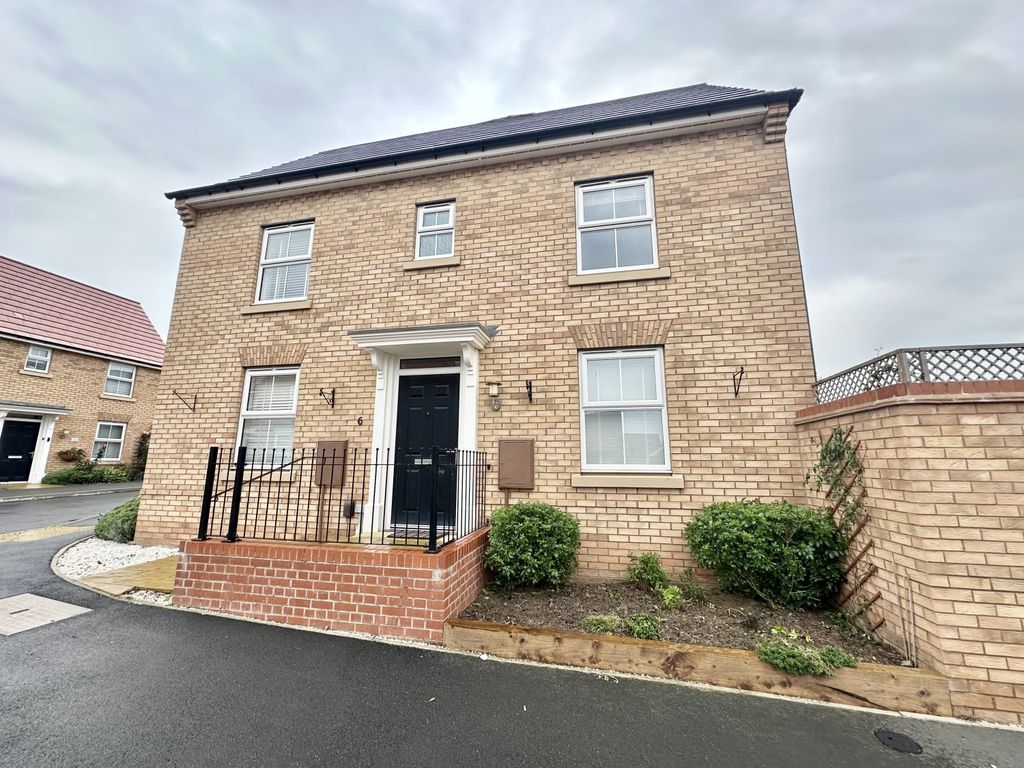 3 bed semidetached house to rent in Cabourn Drive, Bingham, Nottingham