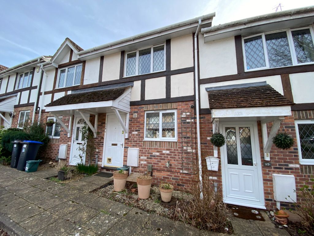 2 bed terraced house for sale in Percheron Drive, Knaphill, Woking GU21