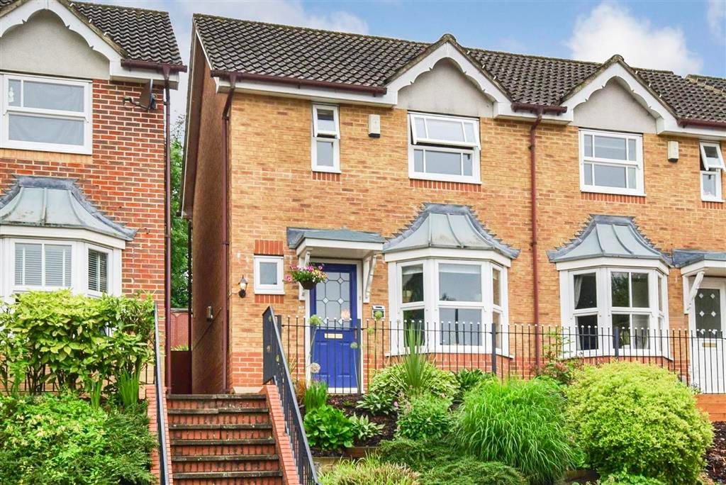 2 bed semidetached house for sale in Pine Place, Maidstone, Kent ME15