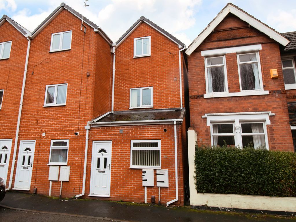 3 bed end terrace house for sale in Albany Road, New Basford