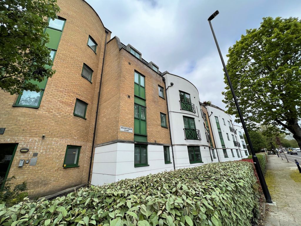 2 bed flat for sale in Greenford Road, Greenford UB6 Zoopla
