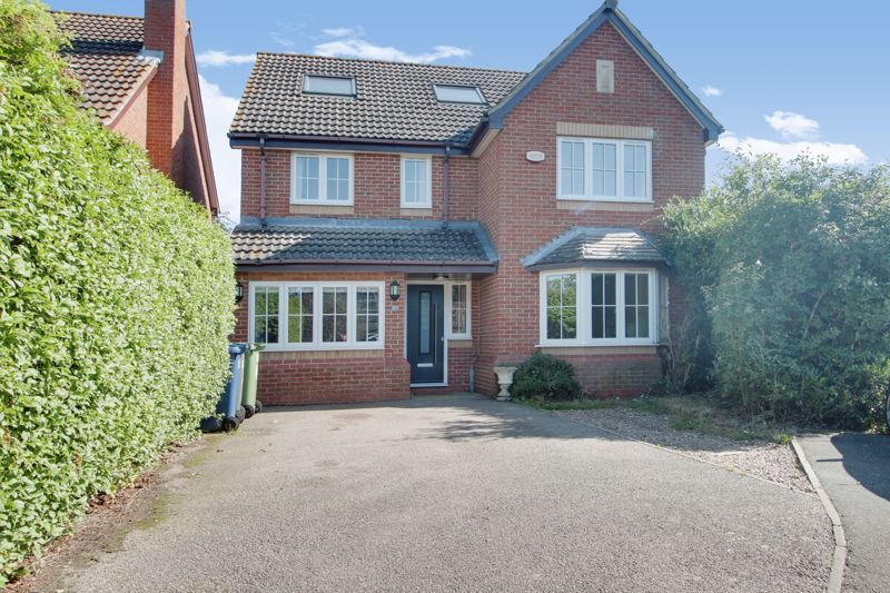 5 bed detached house to rent in Audley Close, Great Gransden, Sandy