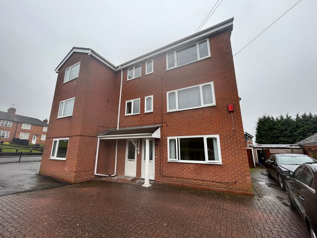 2 bed flat to rent in Ettingshall Road, Bilston WV14, £800 pcm Zoopla