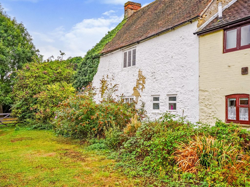 3 bed semidetached house for sale in Albury View, Tiddington, Thame