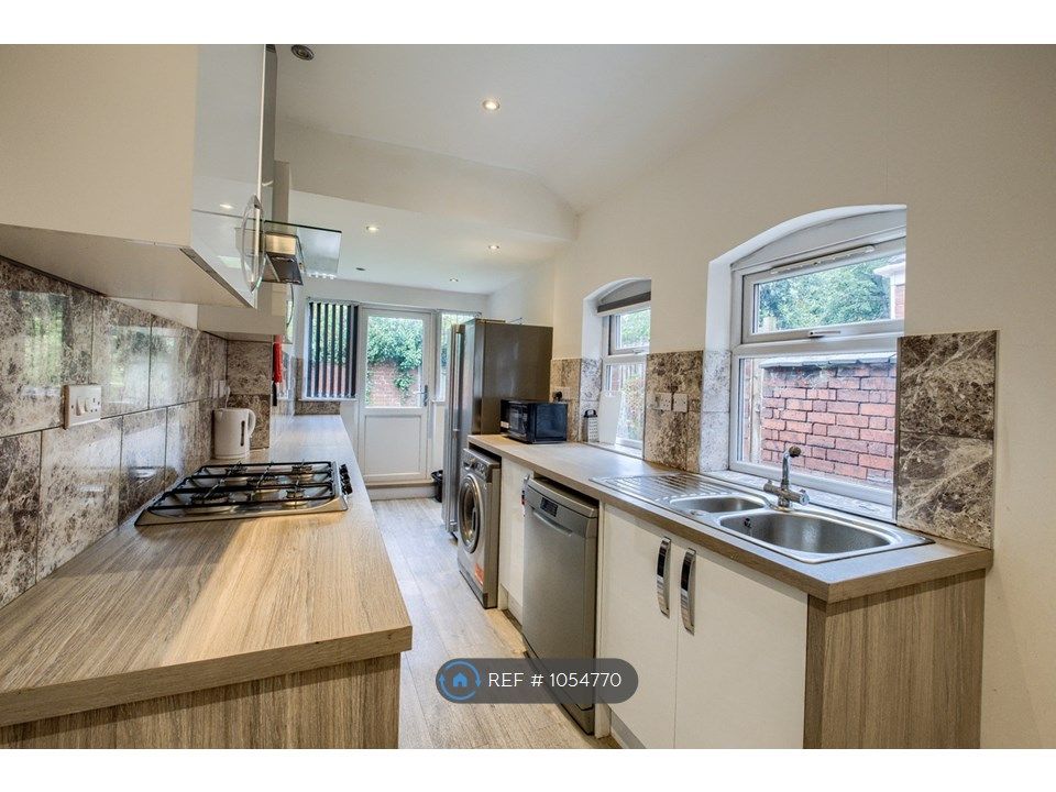 6 bed terraced house to rent in Wren Street, Coventry CV2 Zoopla
