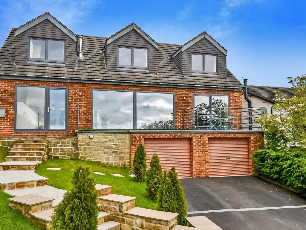 4 bed detached house for sale in Old Hollings Hill, Guiseley, Leeds