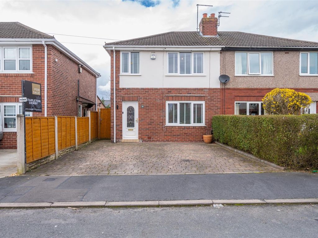 3 bed semidetached house for sale in Stanley Avenue, Rainford, St