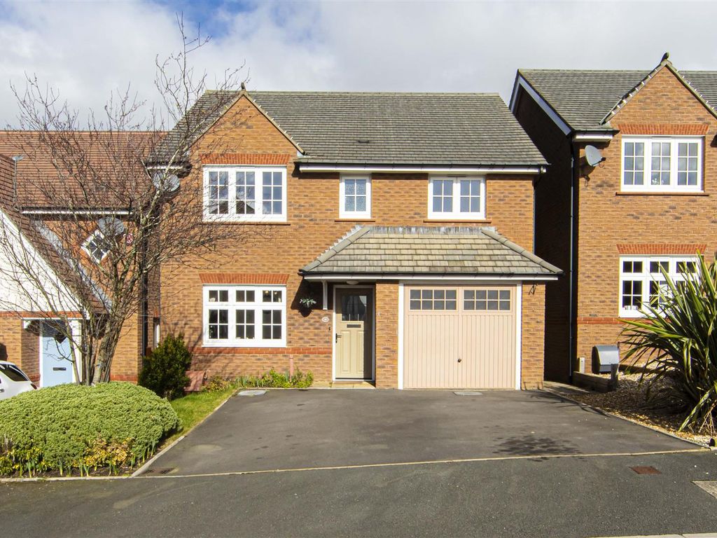 4 bed detached house for sale in River Avenue, Trelewis, Treharris CF46