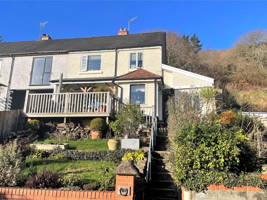 3 bed end terrace house for sale in Stradey Hill, Pwll, Llanelli