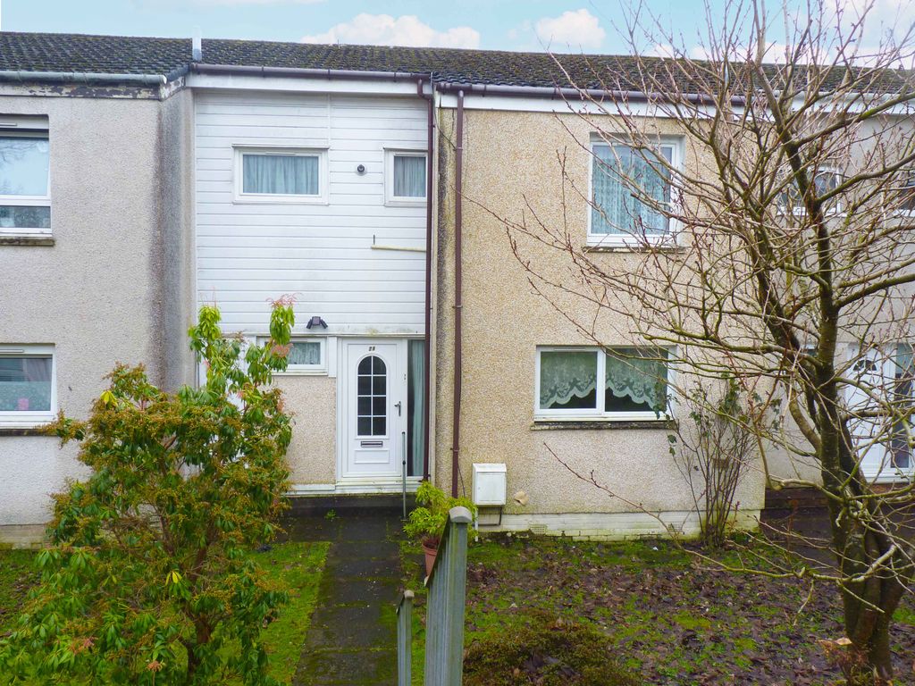 4 bed terraced house for sale in Chestnut Crescent, Greenhills, East