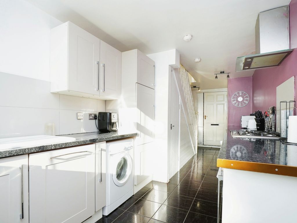 2 bed terraced house for sale in Coal Road, Leeds LS14, £140,000 Zoopla