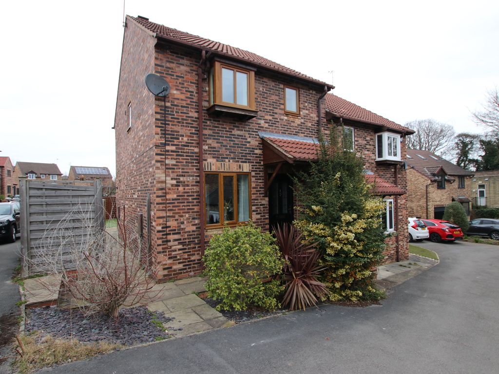 3 bed semidetached house for sale in Bowden Grove, Dodworth, Barnsley