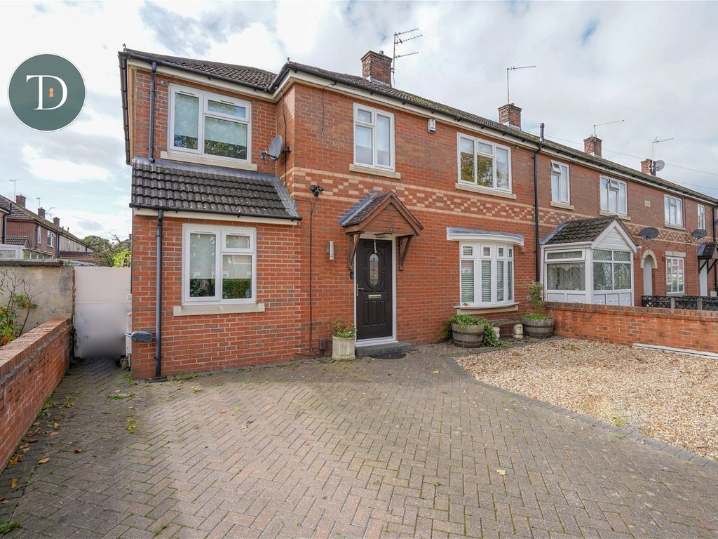 4 bed semidetached house for sale in Stanney Lane, Ellesmere Port CH65