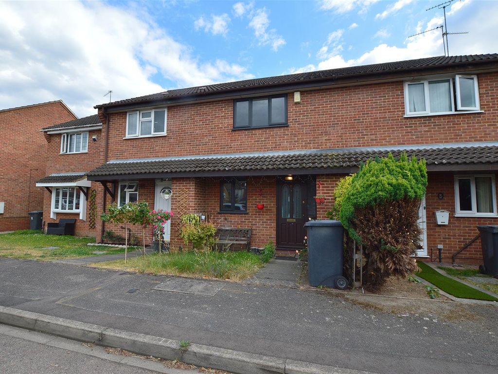 2 bed terraced house to rent in Peel Court, Slough SL1 Zoopla