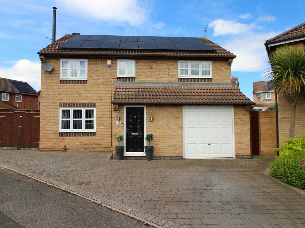 4 bed detached house for sale in Budworth Close, Billingham TS23, £