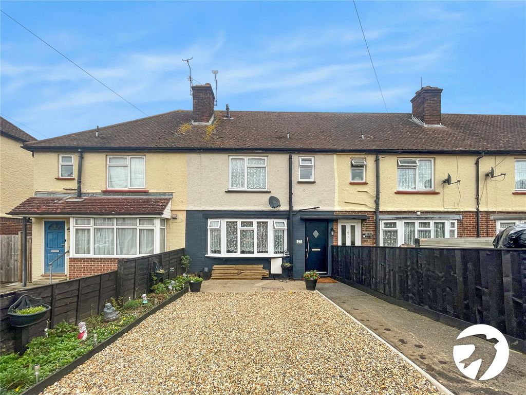 3 bed terraced house for sale in Courtenay Road, Maidstone, Kent ME15