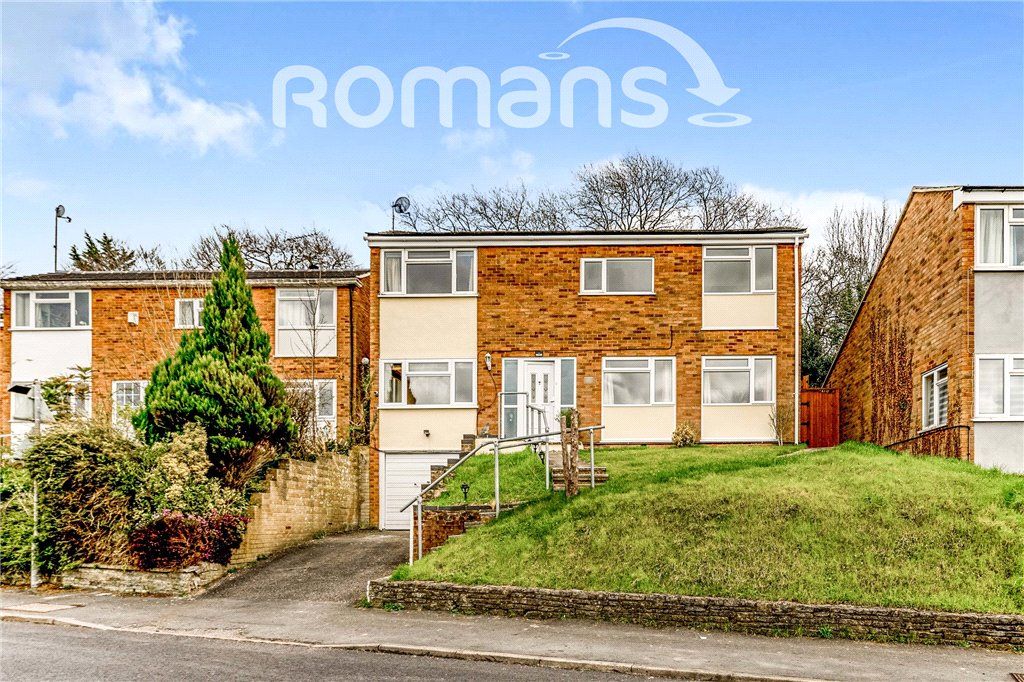 3 bed detached house for sale in Green Hill, High HP13, £