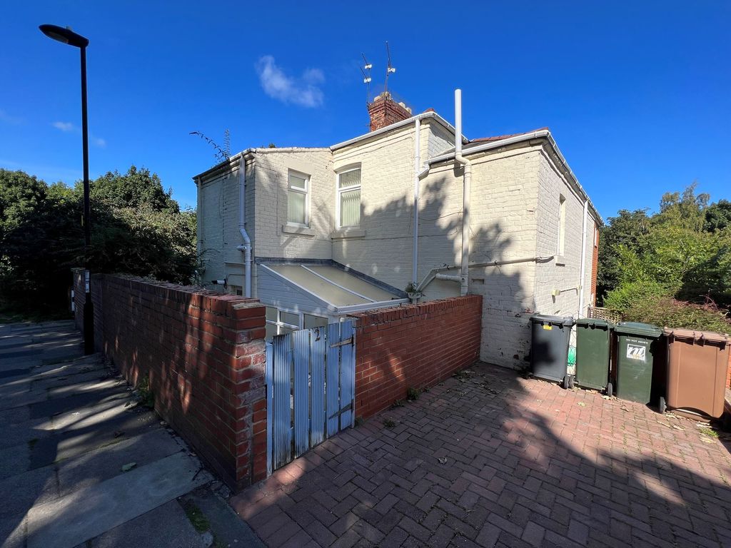 3 bed semidetached house for sale in Northumberland Villas, Wallsend