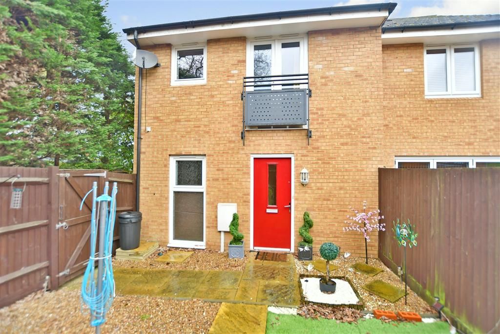 1 bed end terrace house for sale in Toad Hall Crescent, Chattenden