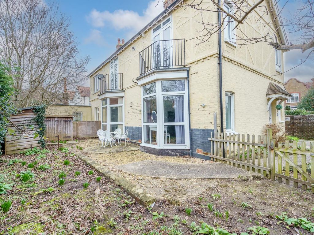 1 bed flat for sale in Neville Road, Bognor Regis PO22, £205,000 Zoopla