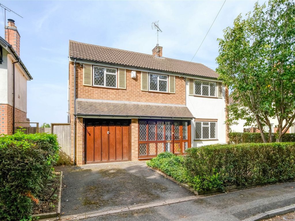 3 bed detached house for sale in Salop Road, Southcrest, Redditch B97